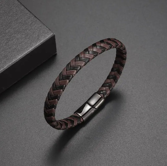 Leren armband gevlochten Rood-Zwart | Schuifsluiting (kopie)